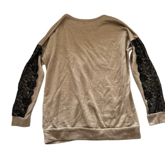 Twenty Second Gold Sweater Size Large (L) - Picture 3 of 6